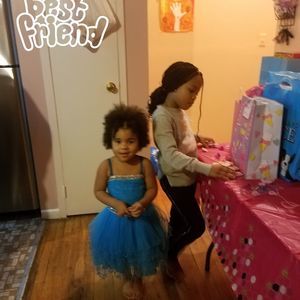 Meet your Posher, Alexandra